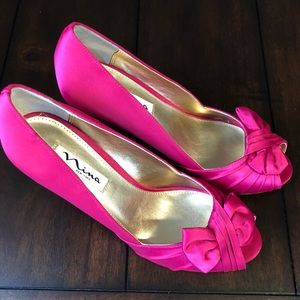 Nina Forbes Bow Wrap Peep Toe Berry Luster Color